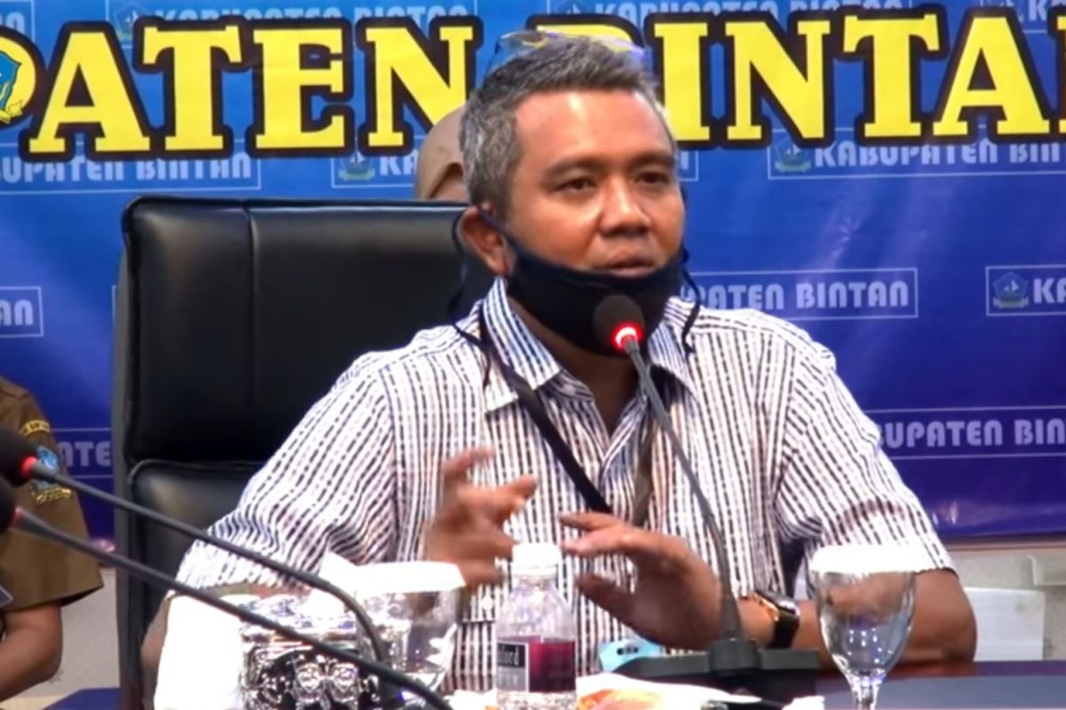 Bupati Bintan karantina mandiri setelah sopirnya positif COVID-19