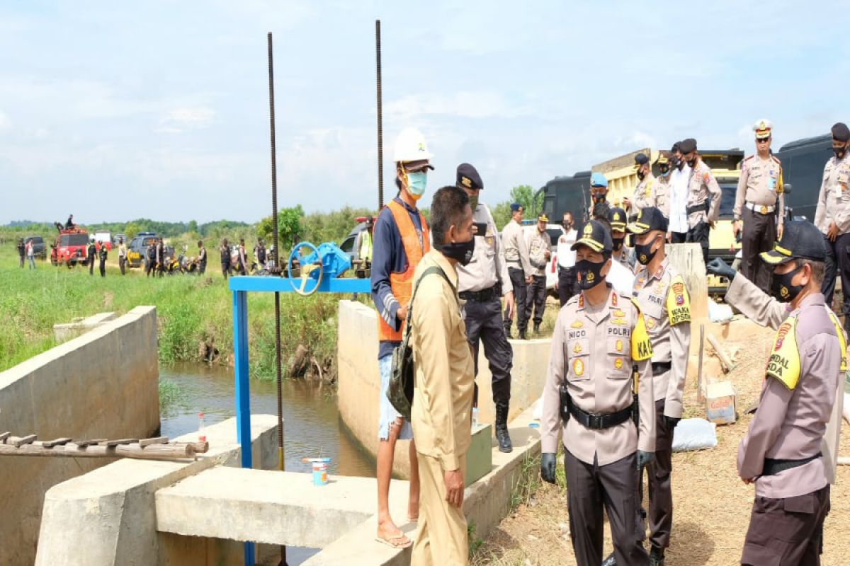 Kapolda Kalsel cek keberadaan embung antisipasi karhutla