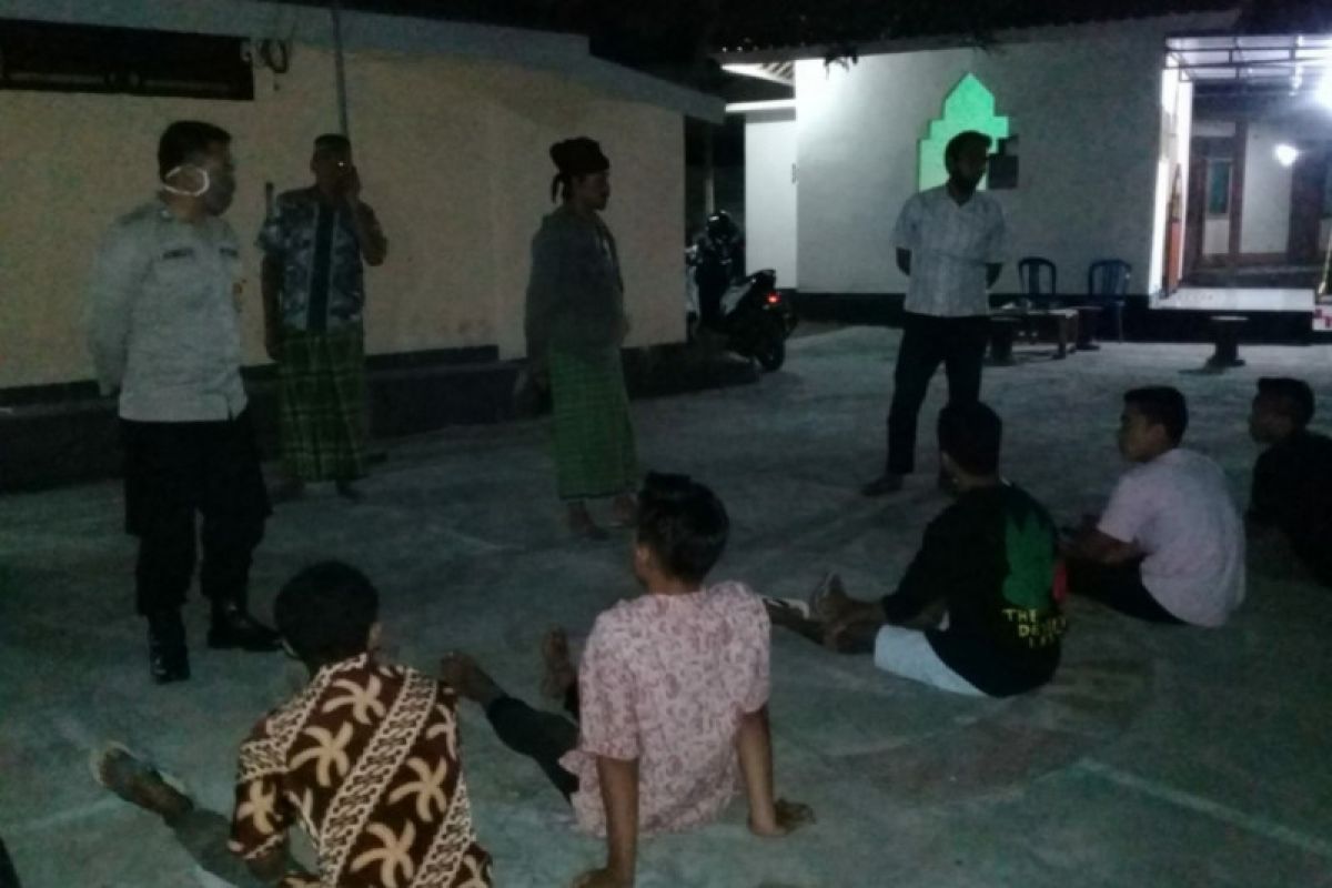 Pesta miras, 2 pelajar di Lombok Timur diamankan polisi