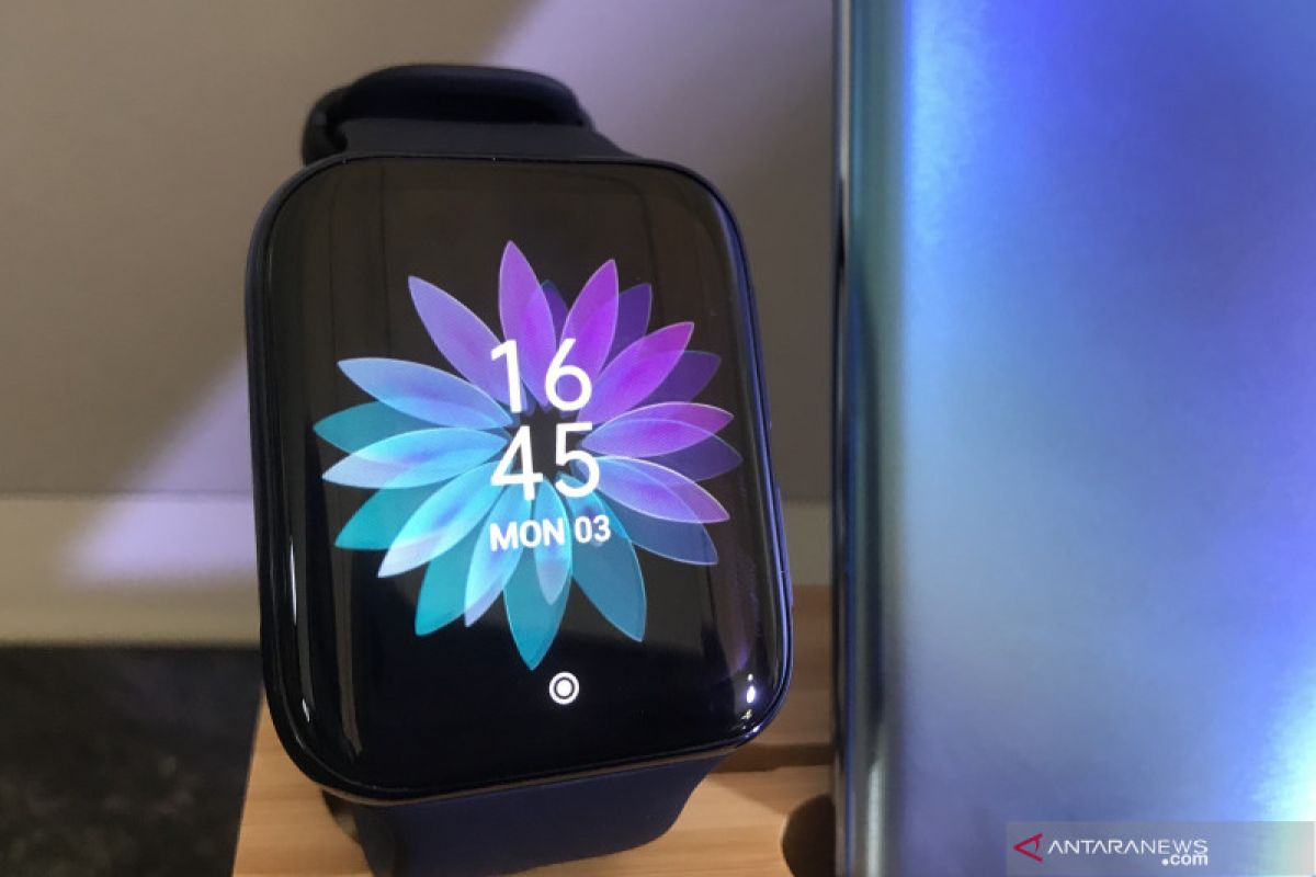 Oppo Watch akan  hadir dalam dua varian