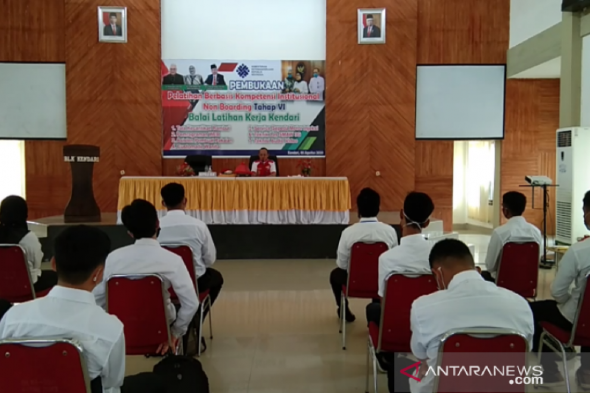 BLK Kendari melatih 140 siswa miliki keterampilan kerja