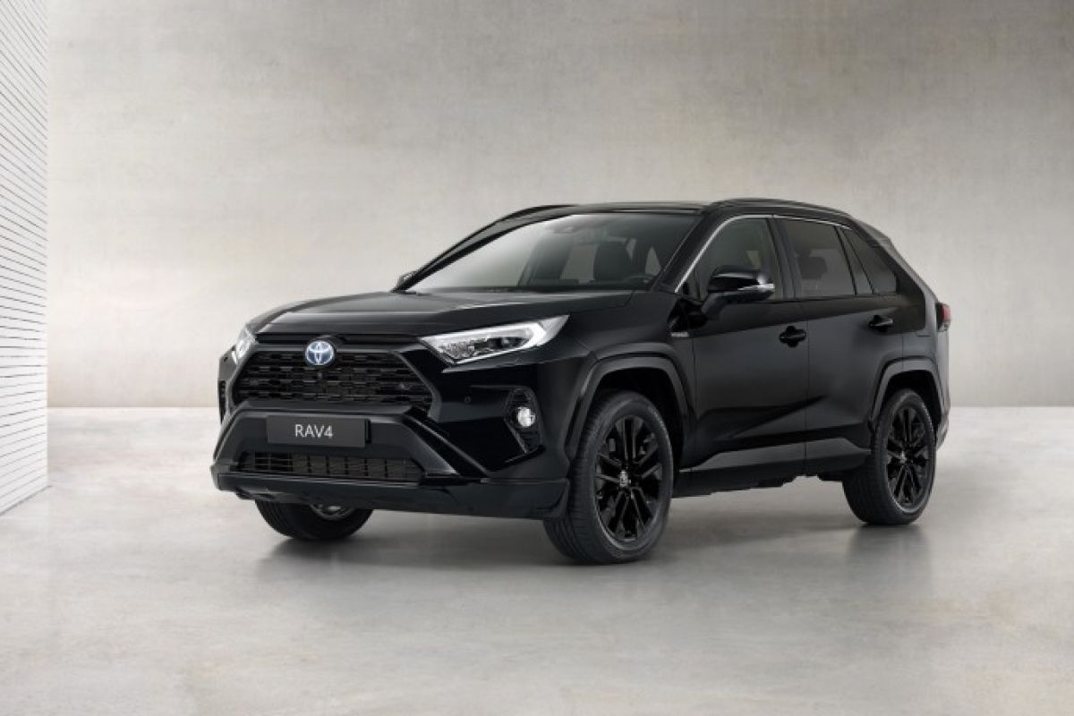 Toyota RAV4 Hybrid hadir dengan "Black Edition" untuk pasar Eropa