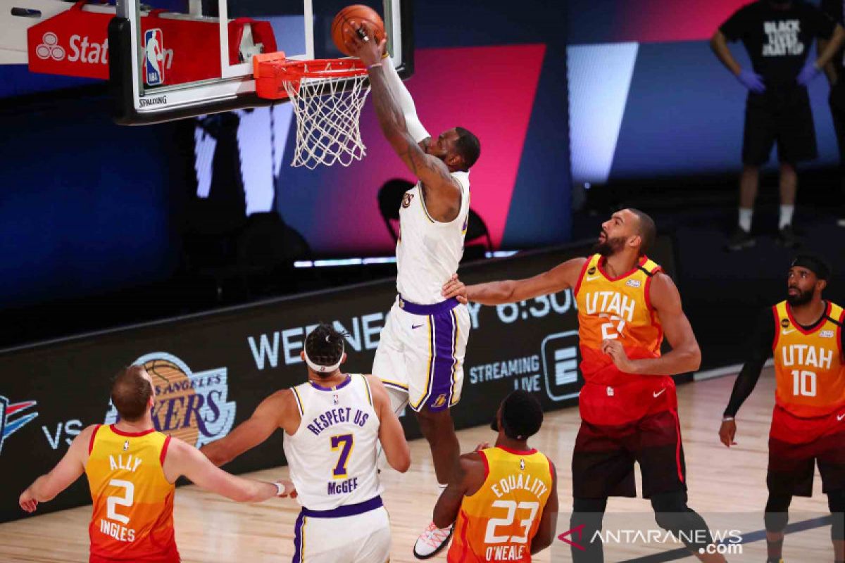 LA Lakers kunci posisi puncak klasemen usai kalahkan Jazz