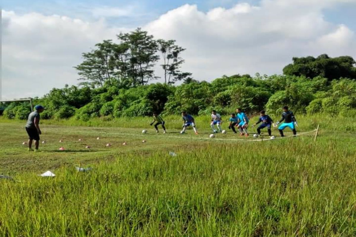 Disdikpora Kulon Progo diminta benahi Stadion Cangkring