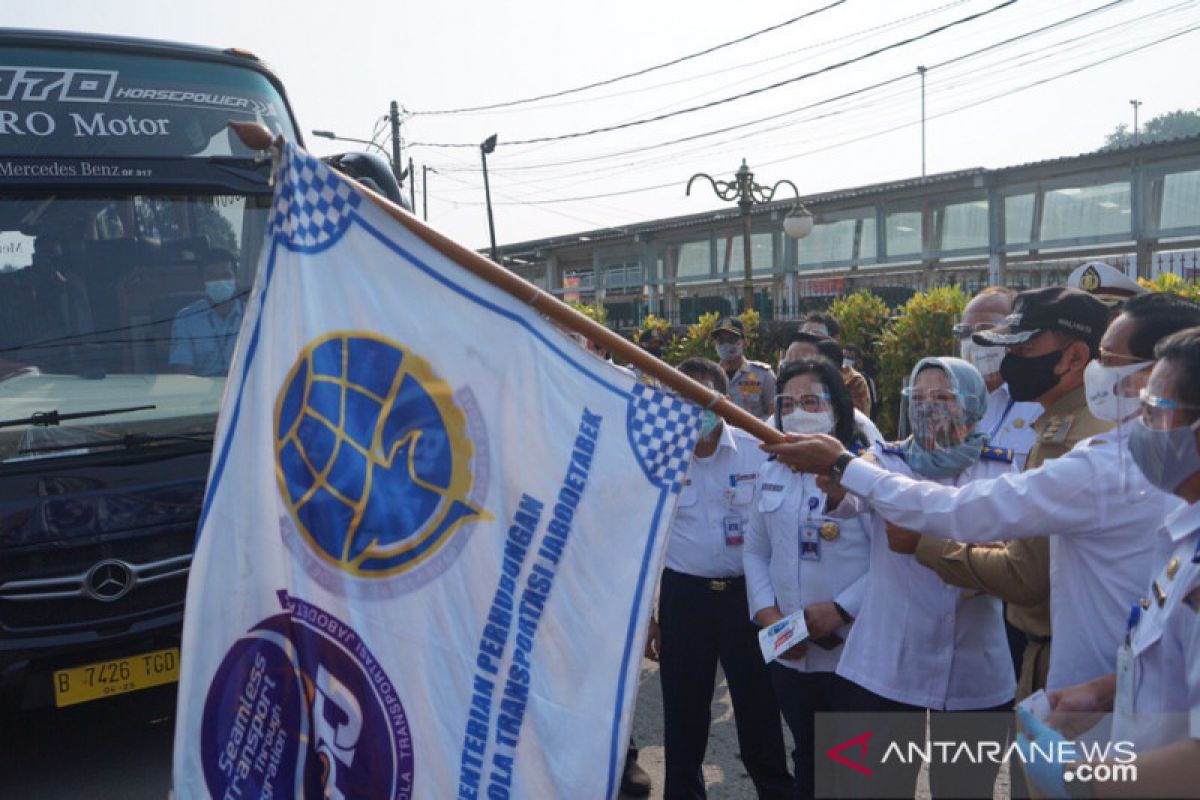 PPD uji coba tiga trayek baru untuk atasi penumpukan penumpang KRL di Bogor