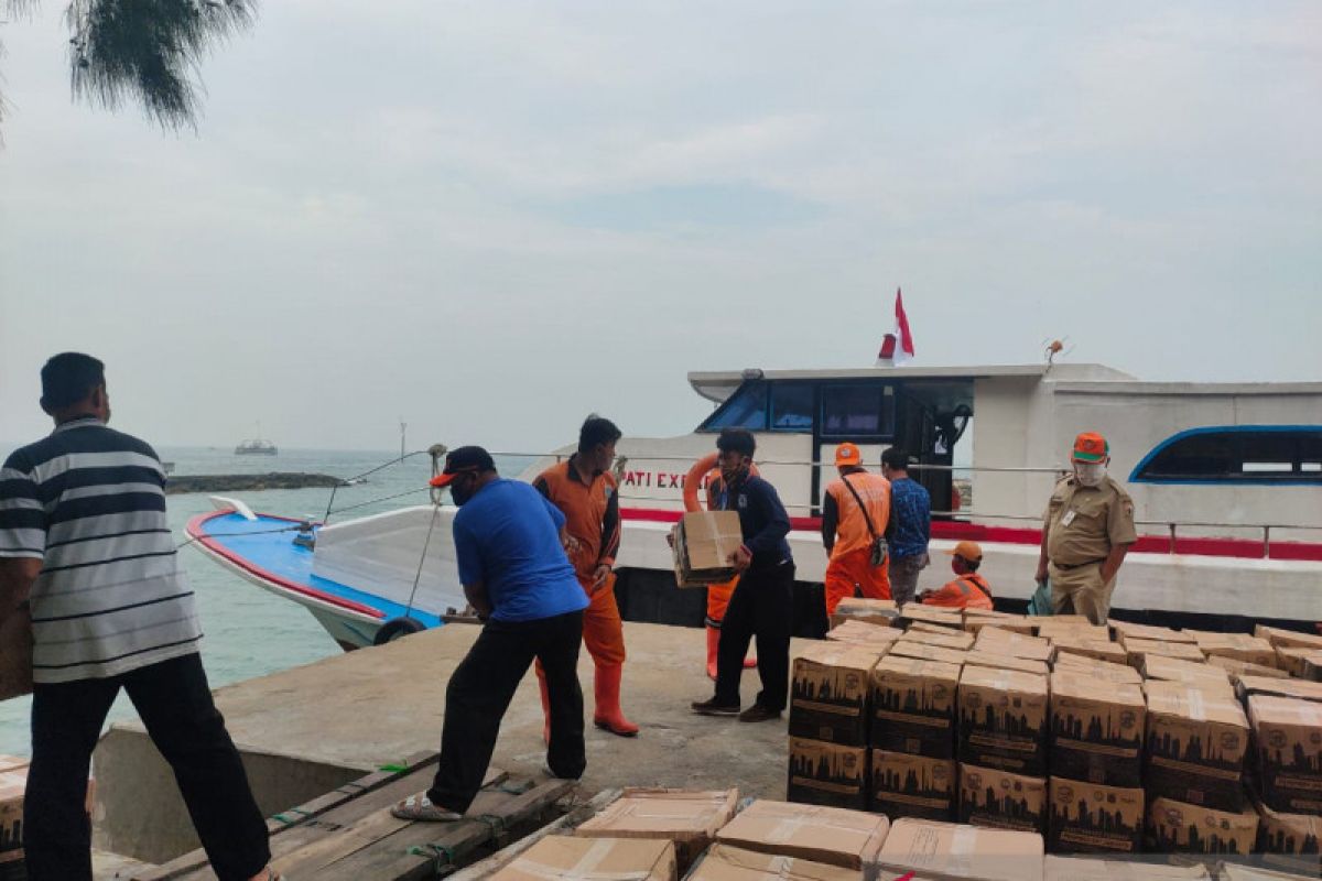 Kelurahan Pulau Pari kembalikan 63 paket bansos sembako