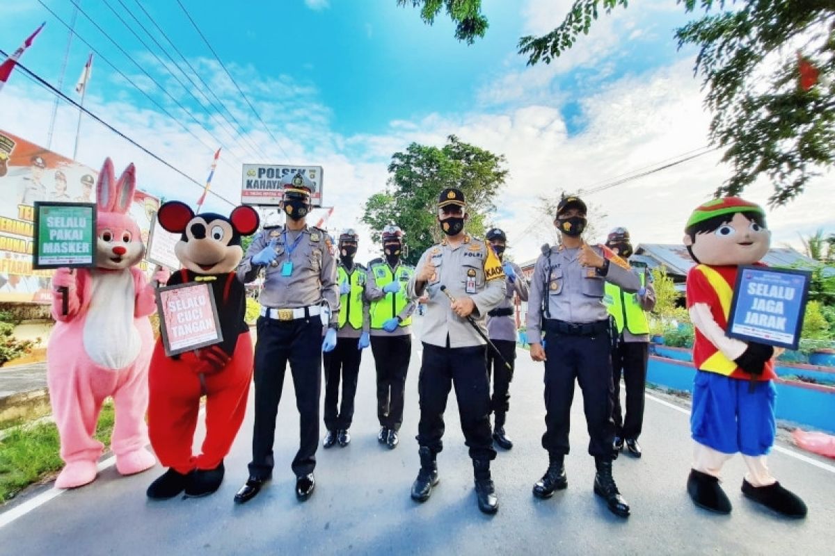 Polres Pulang Pisau edukasi masyarakat cegah COVID-19 melalui razia humanis