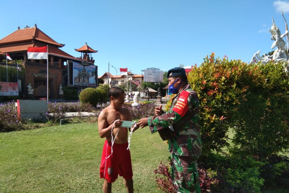 Lanud I Gusti Ngurah Rai adakan patroli protokol kesehatan