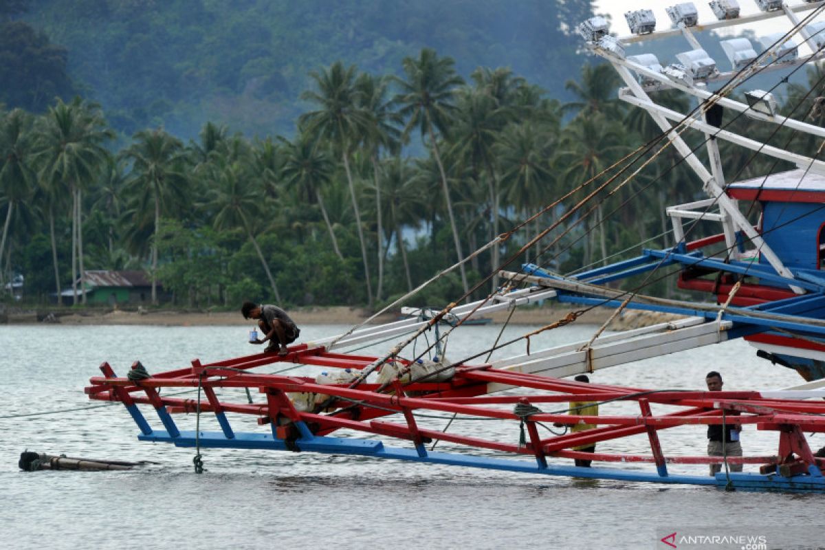 Anggota DPR sebut 95 persen kapal ikan berukuran kecil