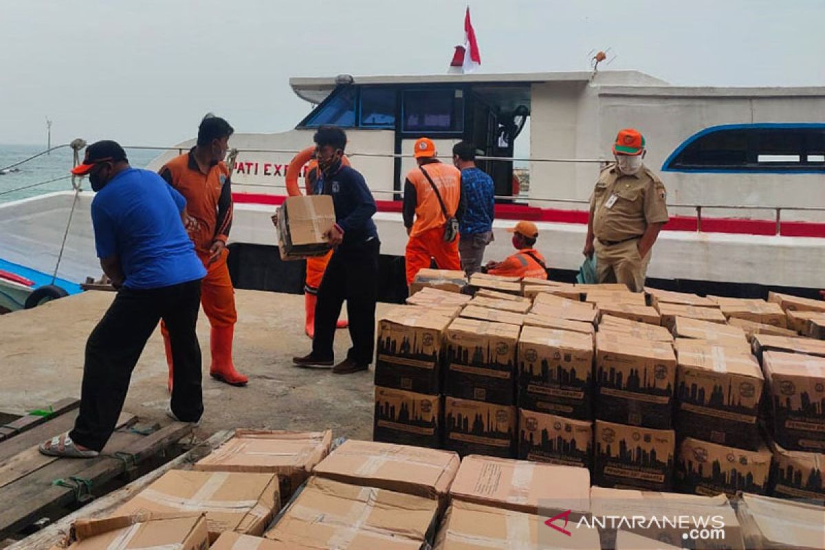 Bantuan sembako tahap delapan disalurkan di Kepulauan Seribu