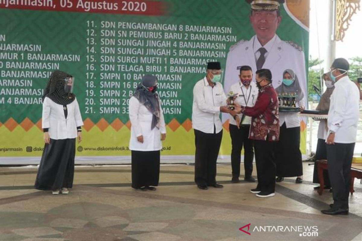 Banjarmasin tetapkan 21 sekolah raih Adiwiyata 2020