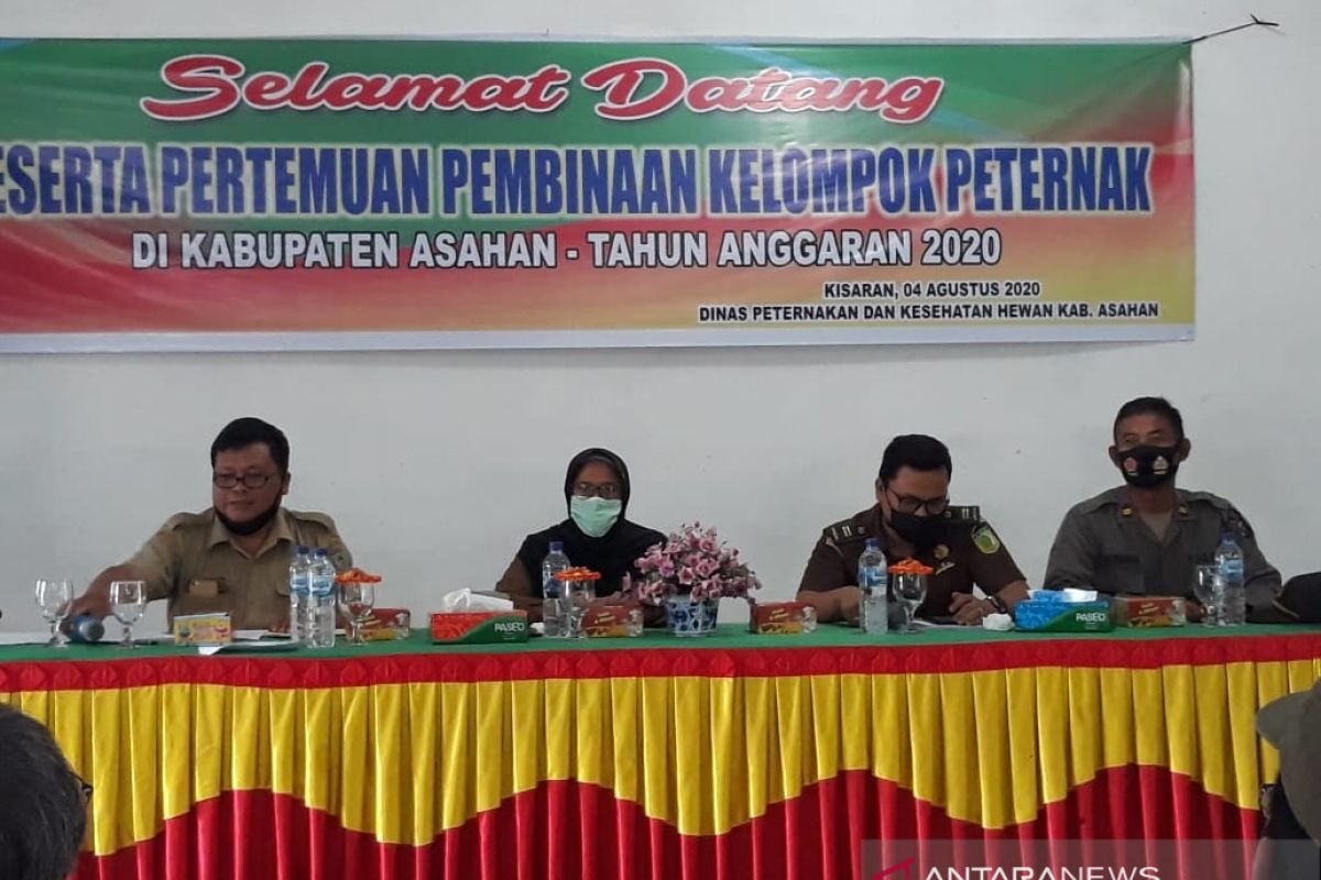 Calon penerima bantuan hibah ternak Asahan dibekali penyuluhan hukum