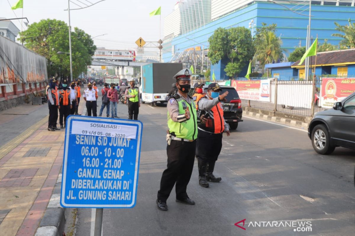 Sebanyak 80 personel dikerahkan untuk sosialisasi ganjil genap di Jakarta