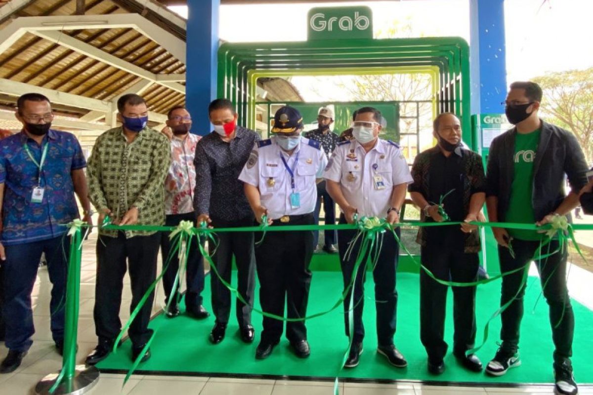 Grab luncurkan layanan GrabCar di Terminal Mengwi Badung-Bali