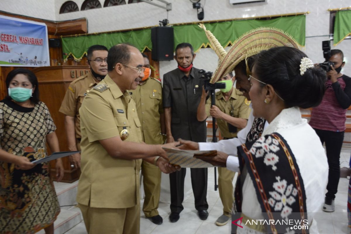 65 pasutri di Kupang nikah massal