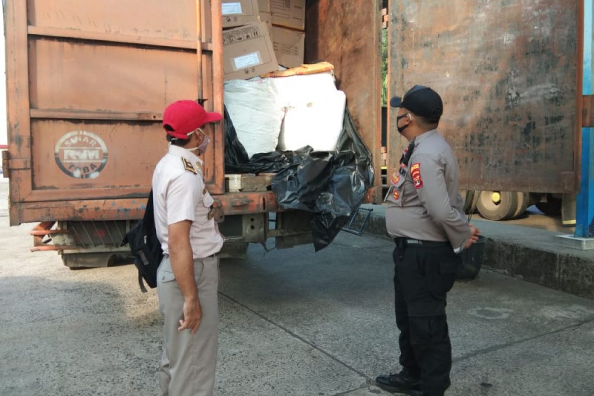 Petugas gagalkan upaya penyelundupan 1,1 ton daging celeng di Bakauheni