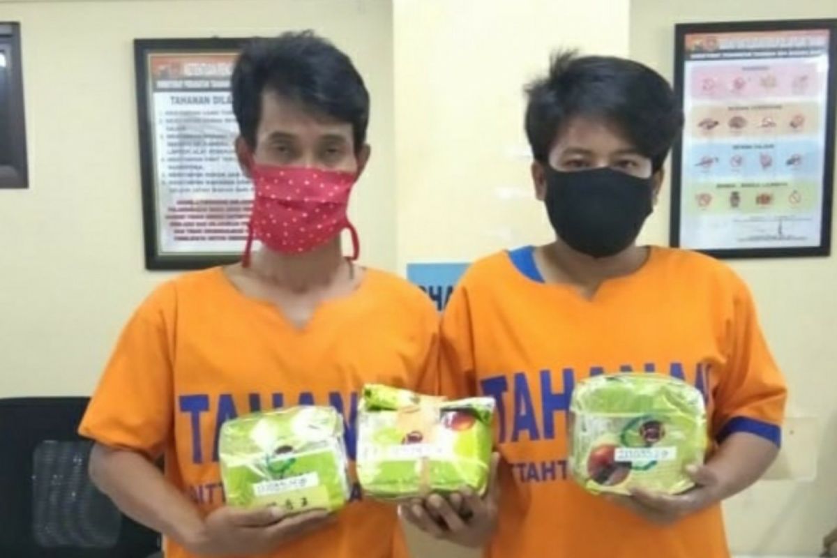 Polda Jatim gagalkan peredaran 3 kilogram sabu-sabu dari jaringan Malaysia