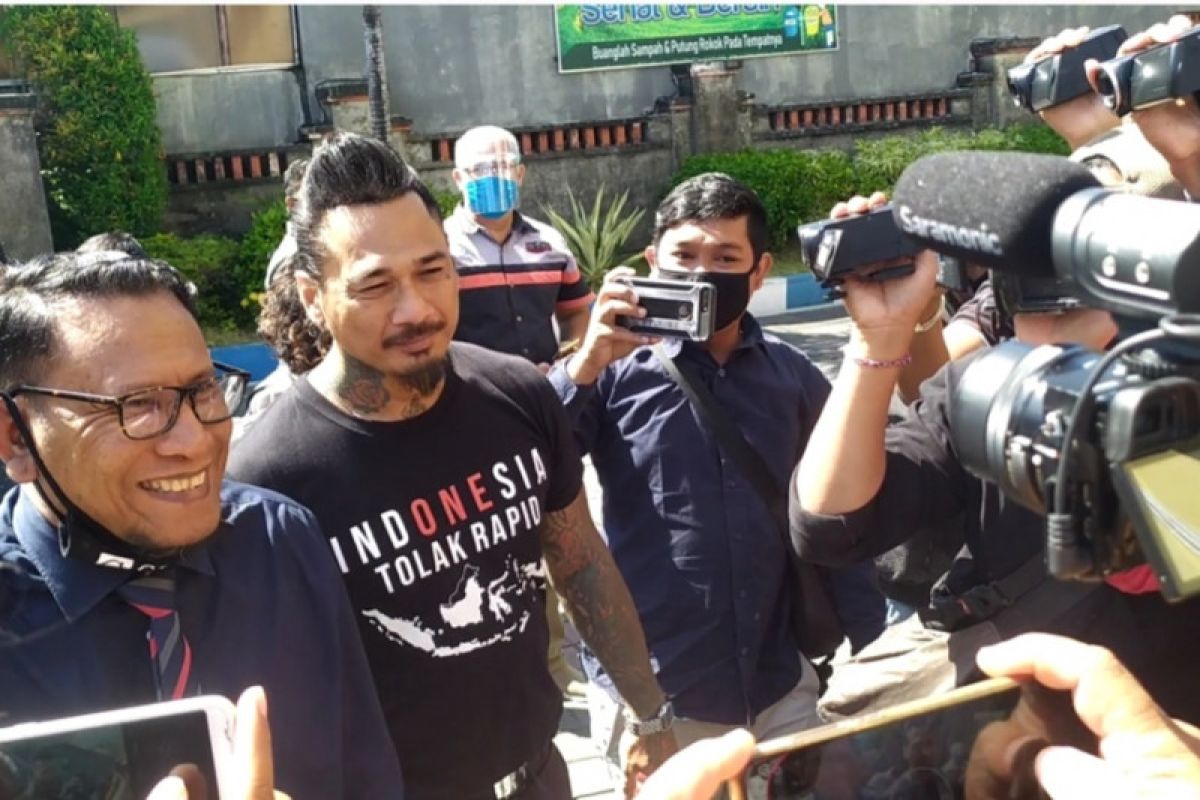 Jerinx SID dicecar 13 pertanyaan dalam kasus dugaan pencemaran nama baik  IDI