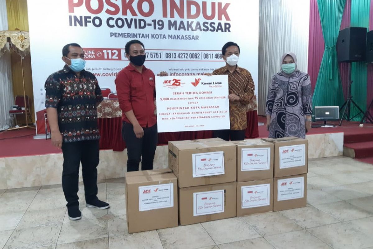 Pemkot Makassar terima bantuan perlengkapan APD dari Kawan Lama Foundation