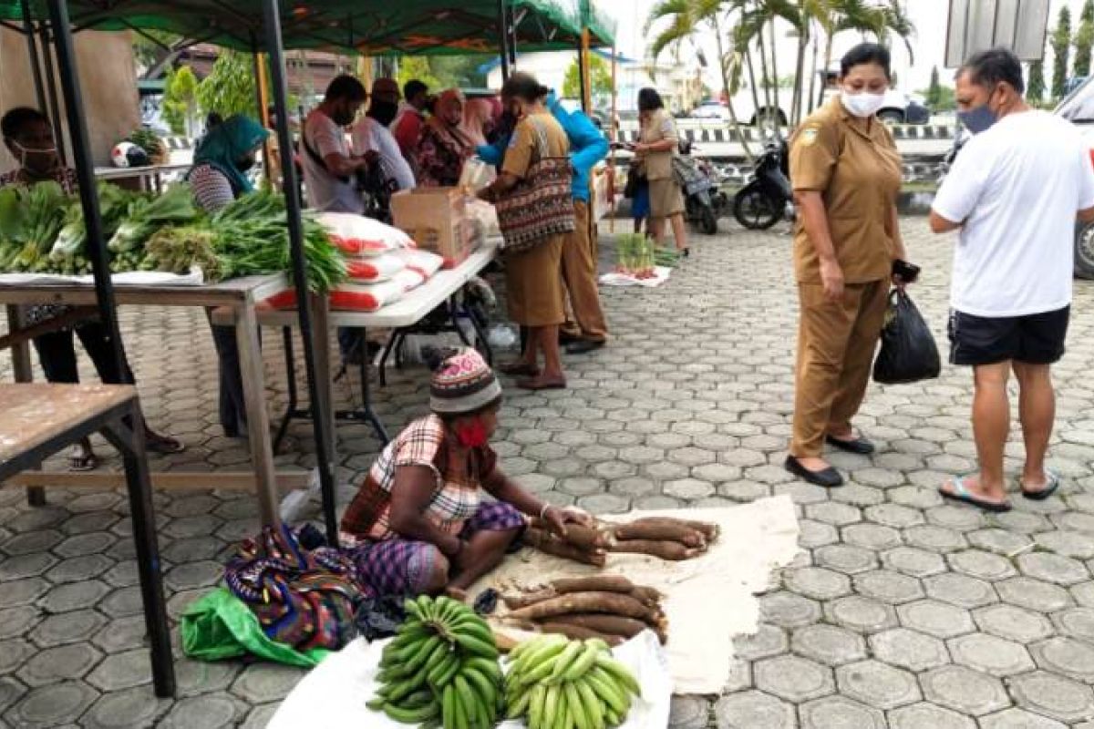 Pemkab Jayapura gelar pasar tani guna bantu pasarkan hasil kebun warga kampung