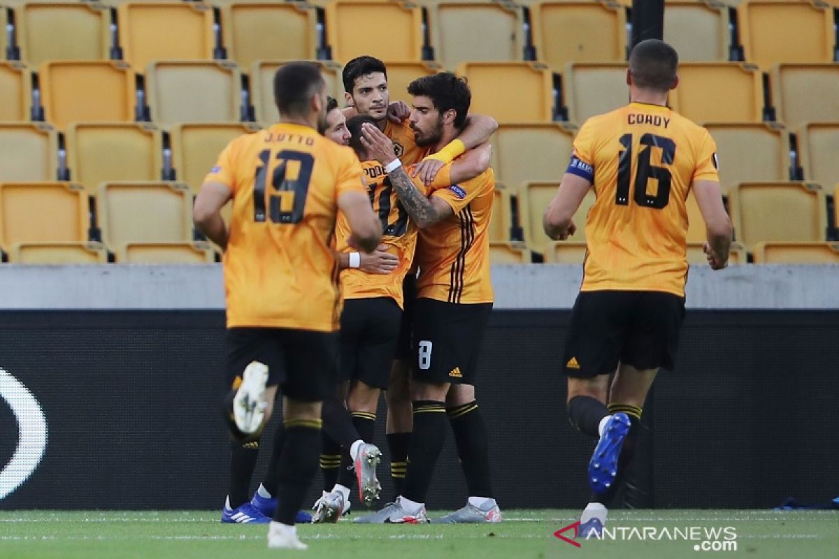 Penalti Jimenez antar Wolverhampton lewati hadangan Olympiakos