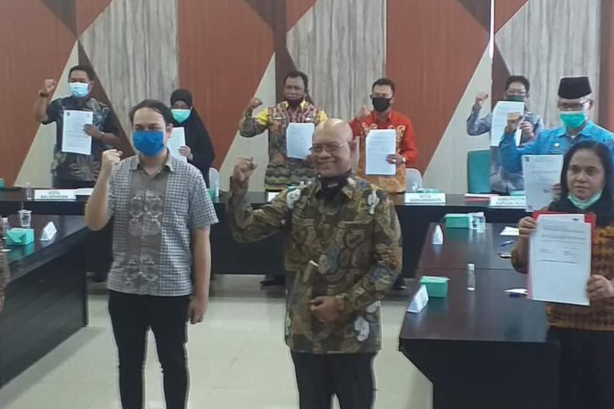 Disdukcapil Kota Ambon terima mesin ADM