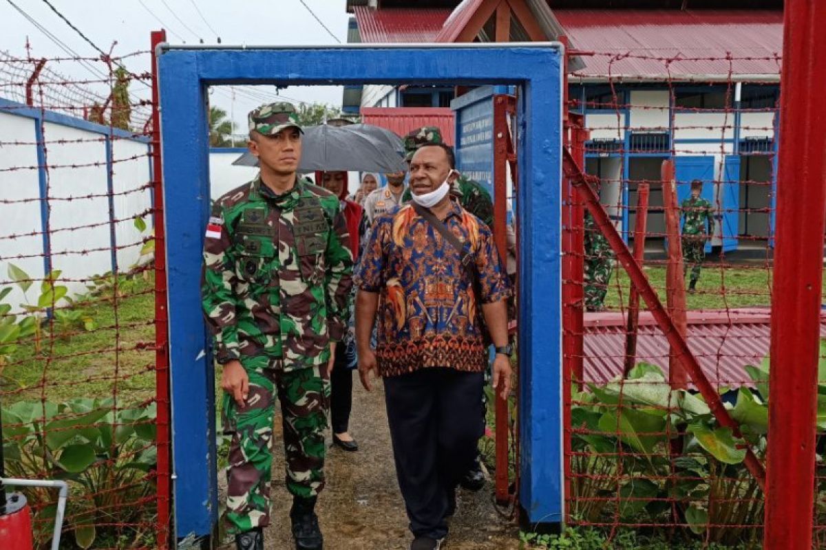 Kasdam XVII/Cenderawasih berkunjung ke rumah pohon Boven Digoel