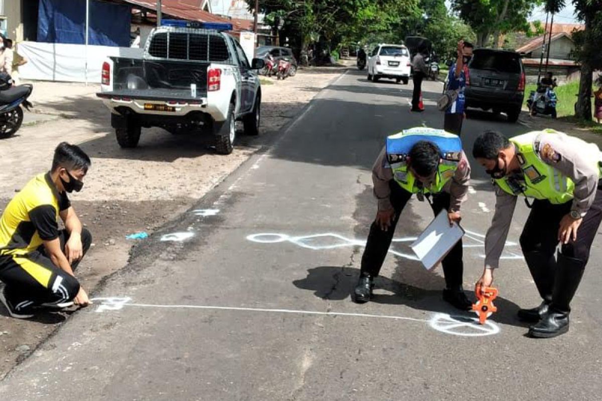 Kakak adik selamat, orang tua tewas seketika usai dihantam mobil di Palangka Raya