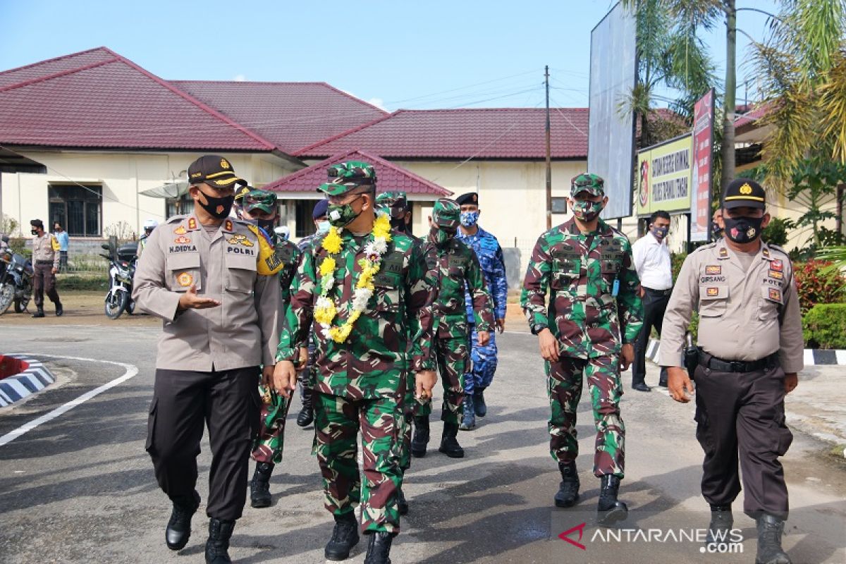 Kapolres Tapteng sambut kunjungan Pangdam l/BB ke Mapolres Tapteng