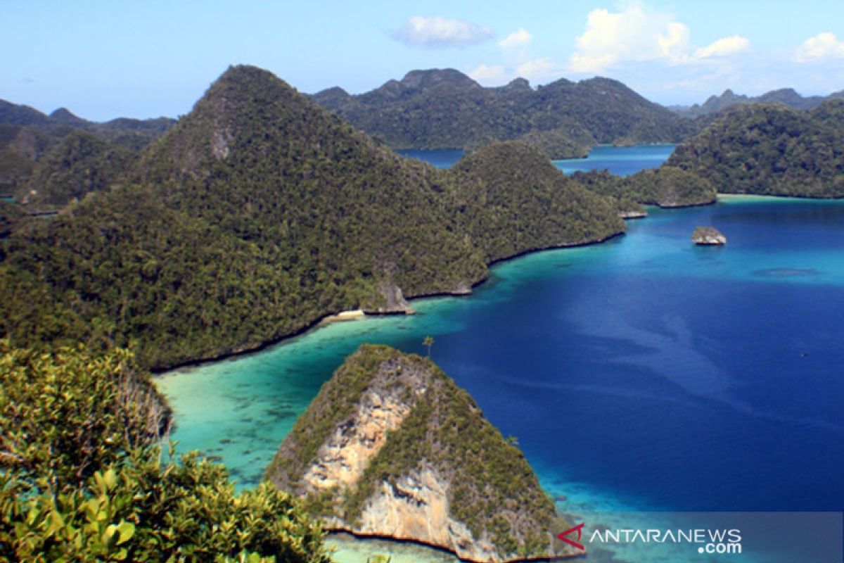 Raja Ampat tumbuhkan semangat untuk kembangkan wisata berbasis ekosistem