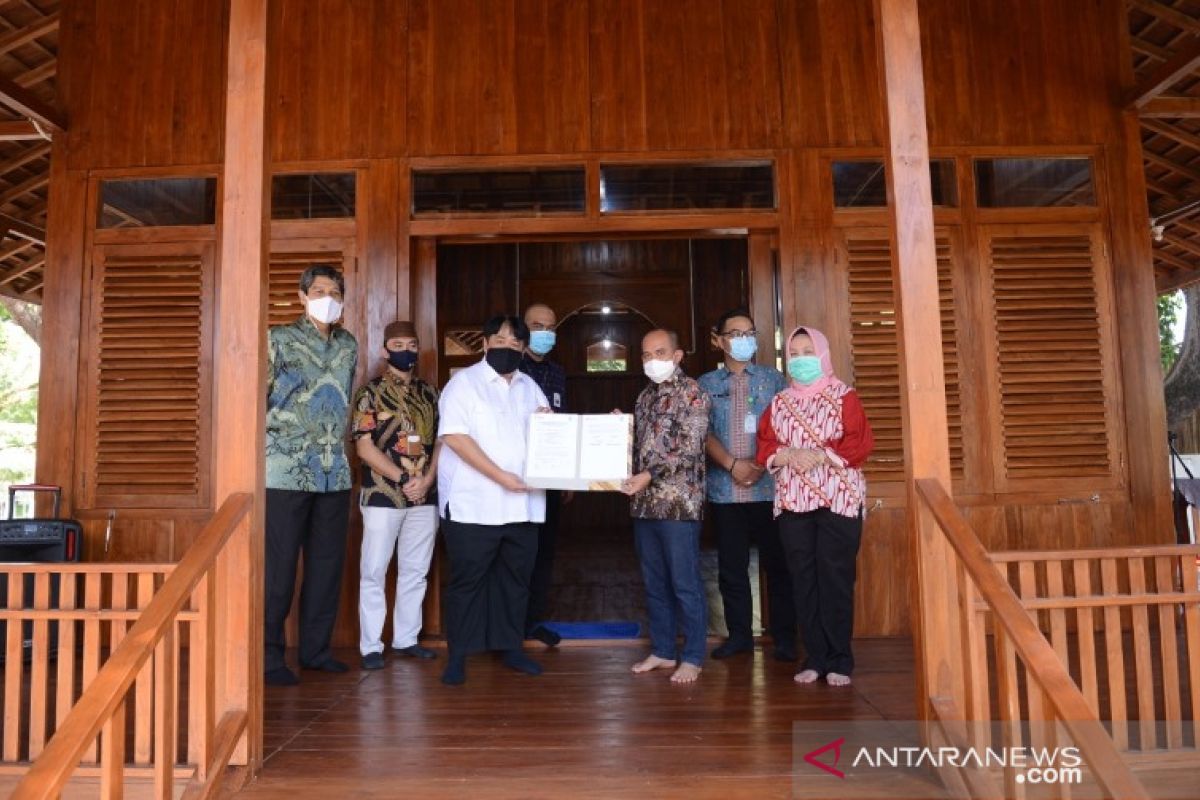 PT Timah serahkan Masjid Kayu Jati ke Pemkot Pangkalpinang