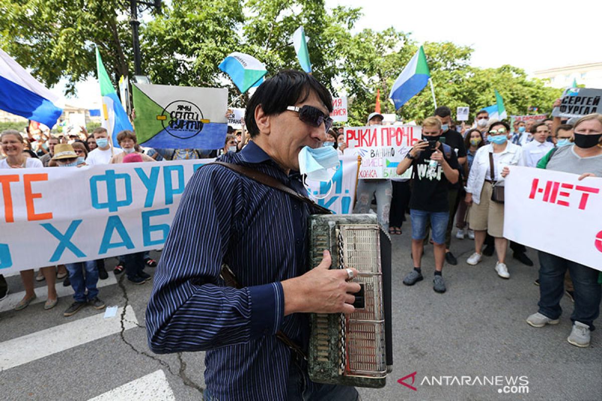 Ribuan warga Rusia unjuk rasa atas penahanan gubernur Sergei Furgal