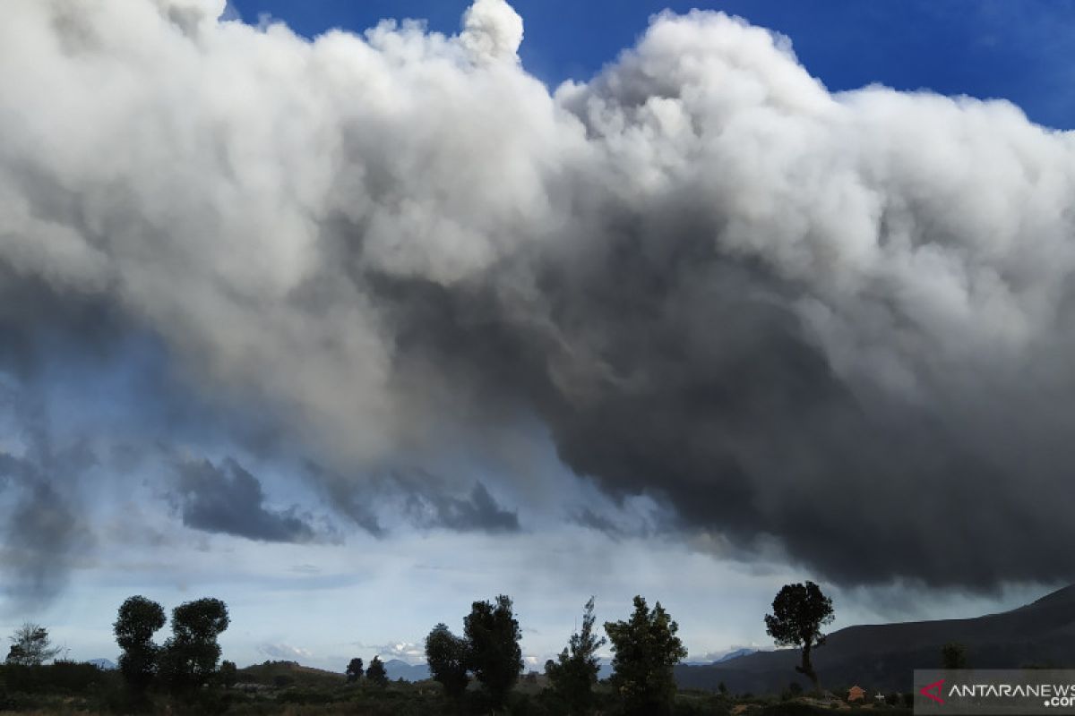 BPBD Sumut:  Gunung Sinabung kembali erupsi semburkan abu vulkanik