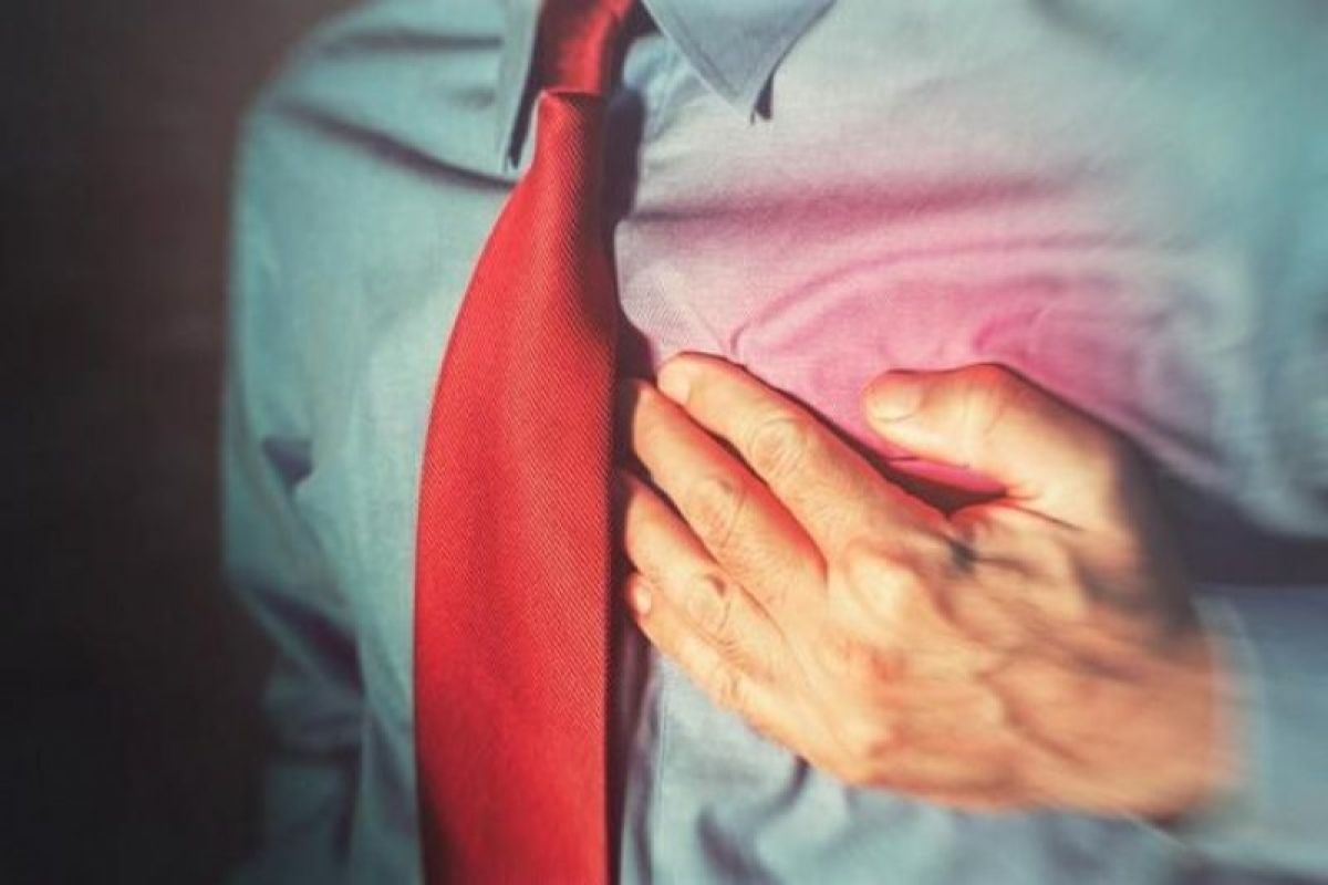 Beban kerja dan aktivitas berat bisa picu penyakit serangan jantung