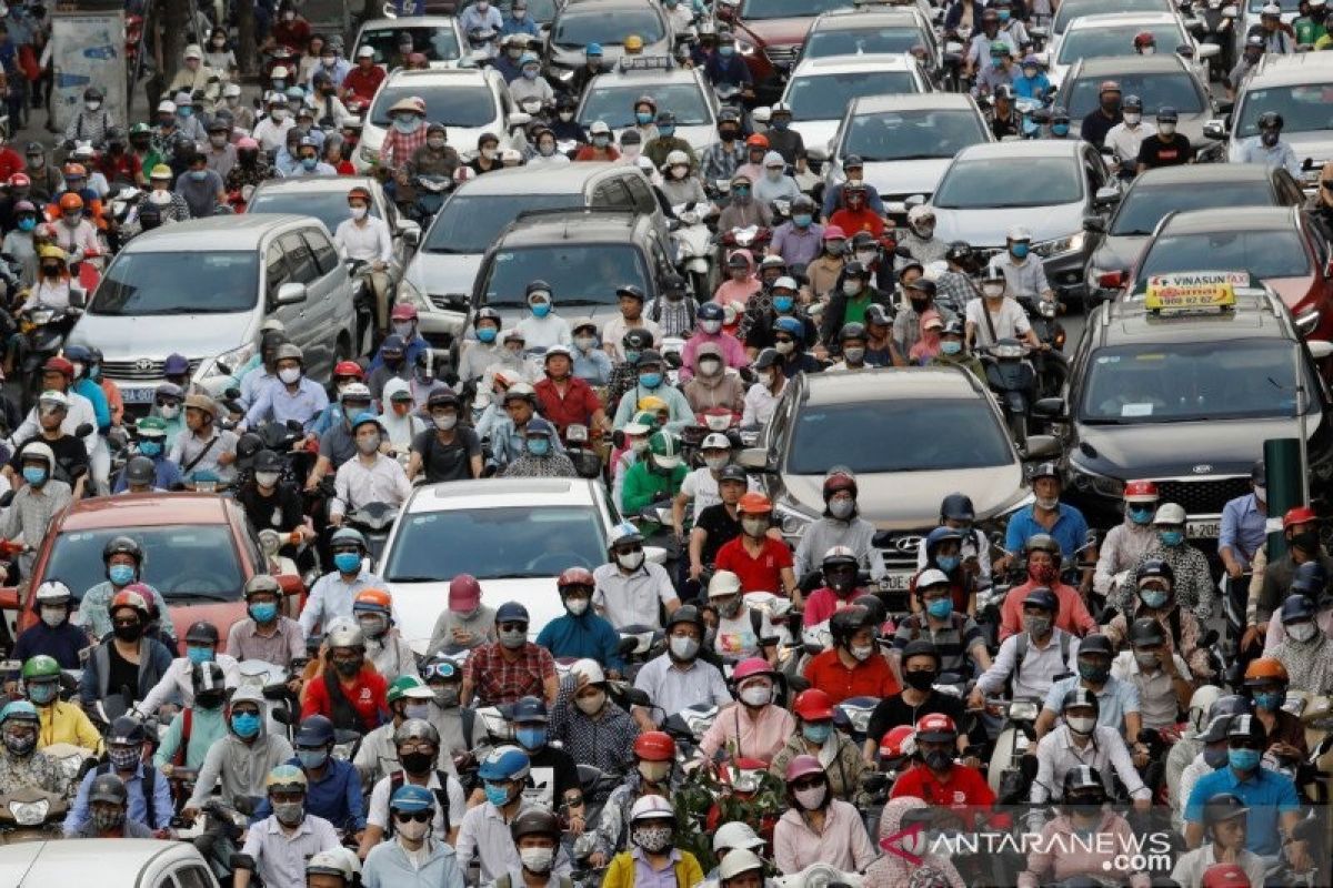 Hanoi kembali longgarkan pembatasan COVID-19