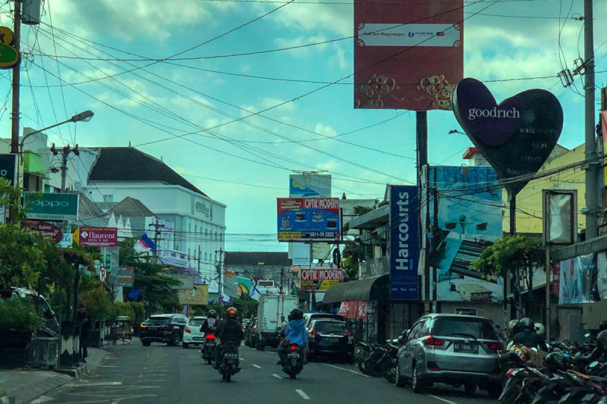 Yogyakarta mengkaji peralatan penunjang parkir progresif