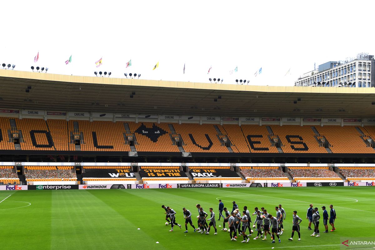 Wolverhampton disanksi UEFA karena langgar aturan finansial