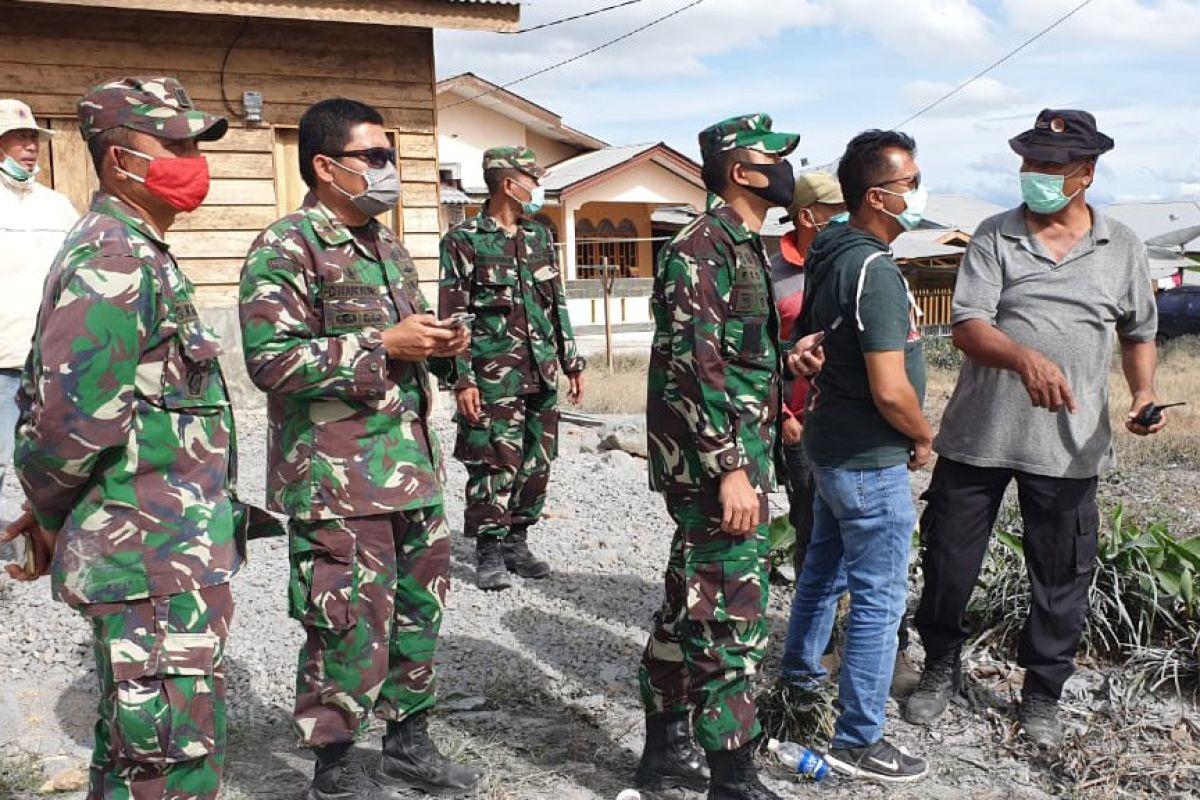 TNI-Polri lakukan patroli di Gunung Sinabung