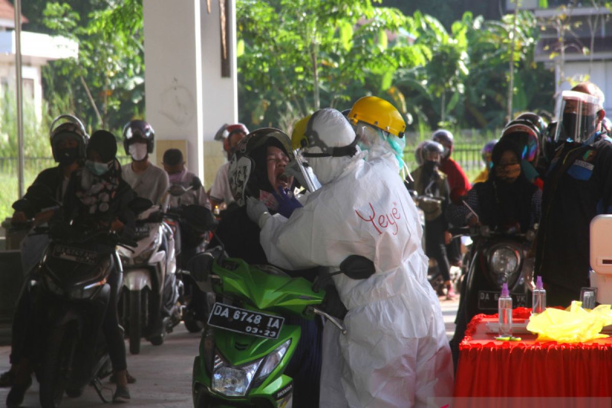 Kalsel tertatih meningkatkan kesembuhan COVID-19