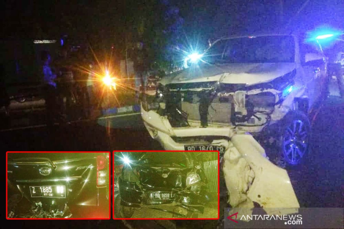 Tiga mobil tabrakan beruntun di kilometer 8 Kota Bengkulu, satu orang tewas
