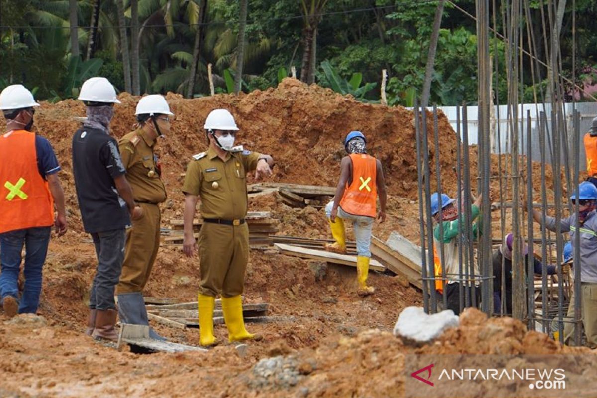 Wabup HSS harapkan pengerjaaan infrastruktur tepat waktu