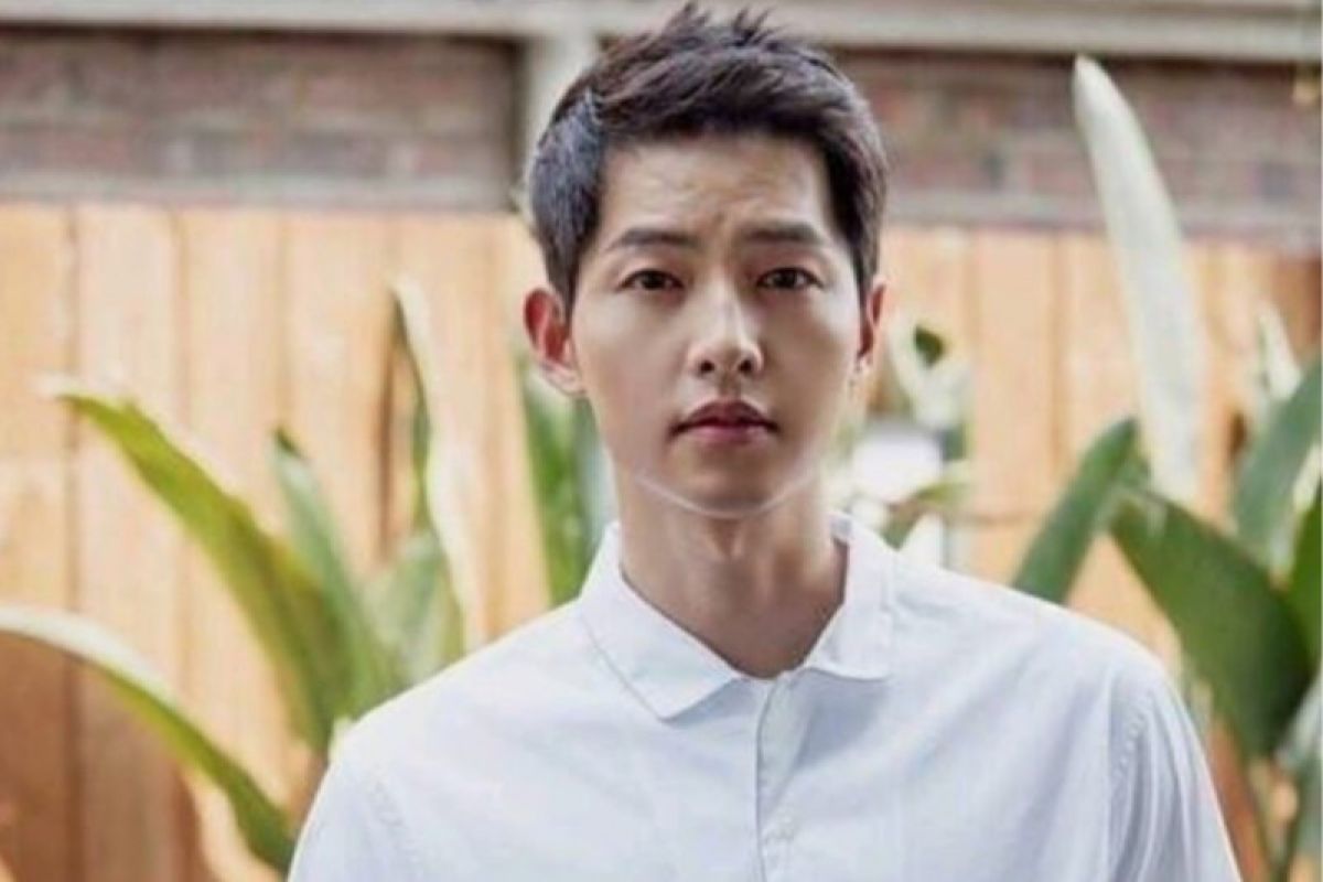 Lima karakter Song Joong-ki yang menawan di drama Korea