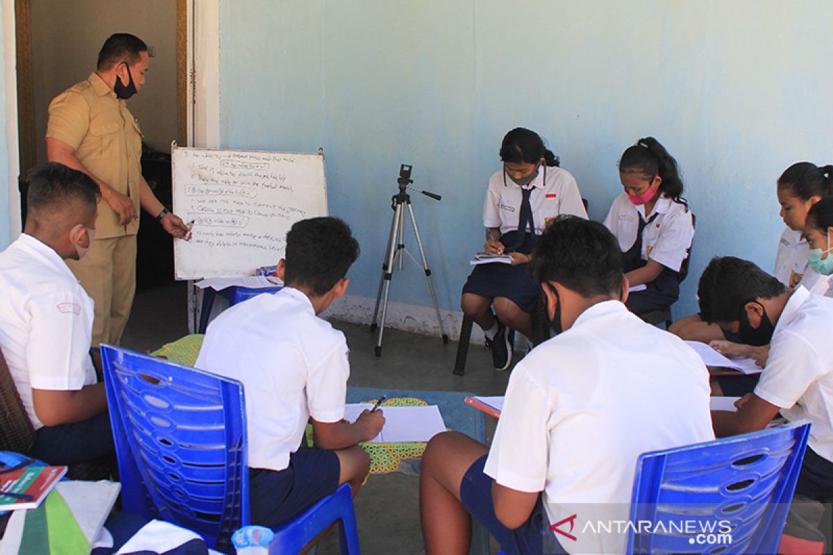 Daerah ini mulai terapkan sekolah tatap muka di rumah