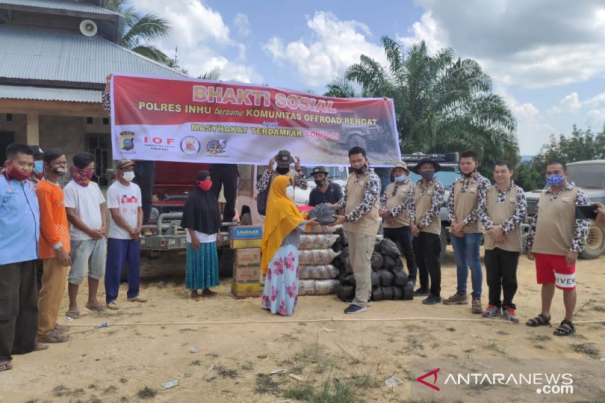 Polres Inhu bantu masyarakat pedalaman terdampak COVID-19