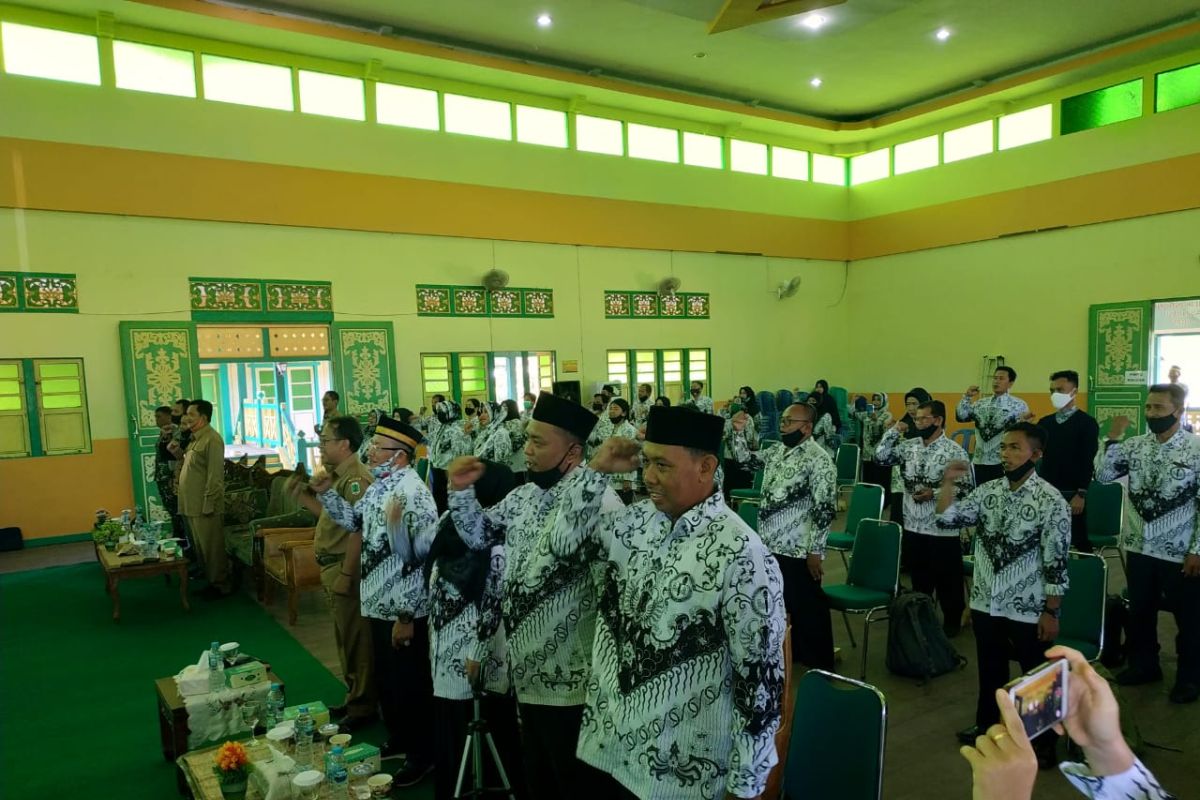 Samion : PGRI harus bisa bekerja keras dan bekerja ikhlas