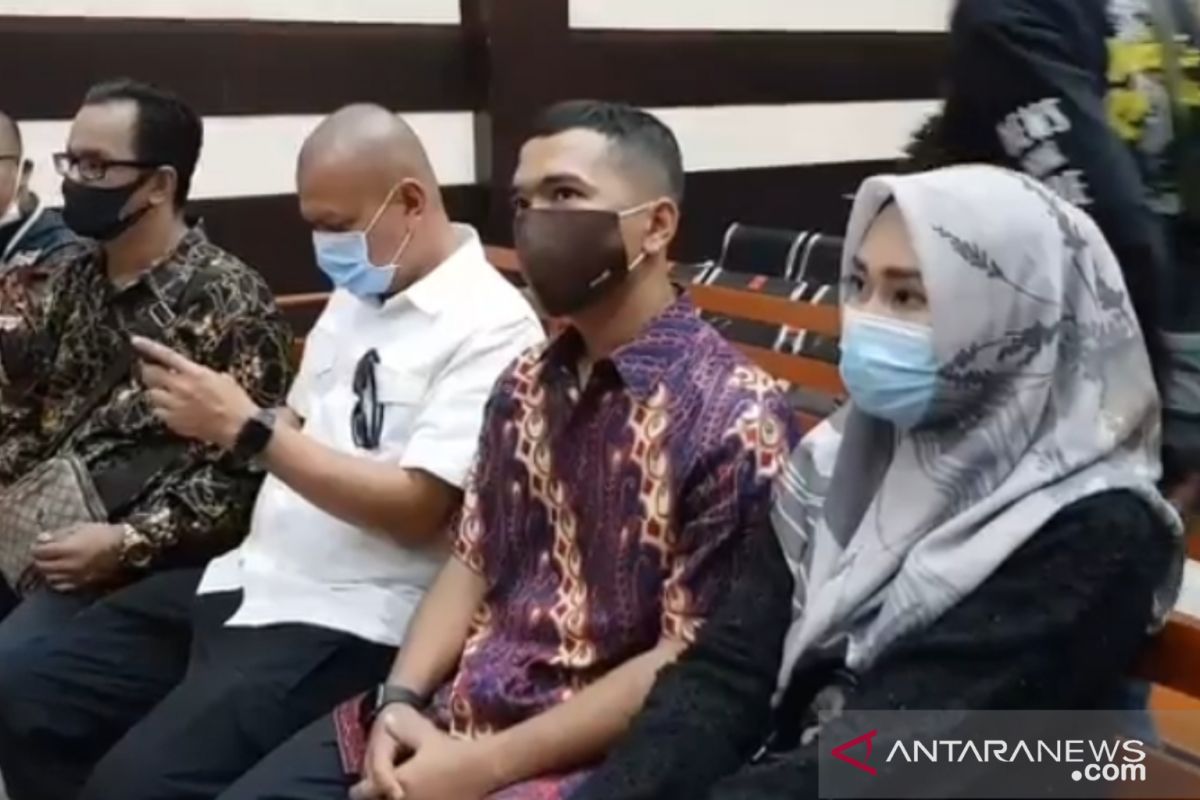 Terdakwa jual beli ponsel ilegal akui alami tekanan psikologis