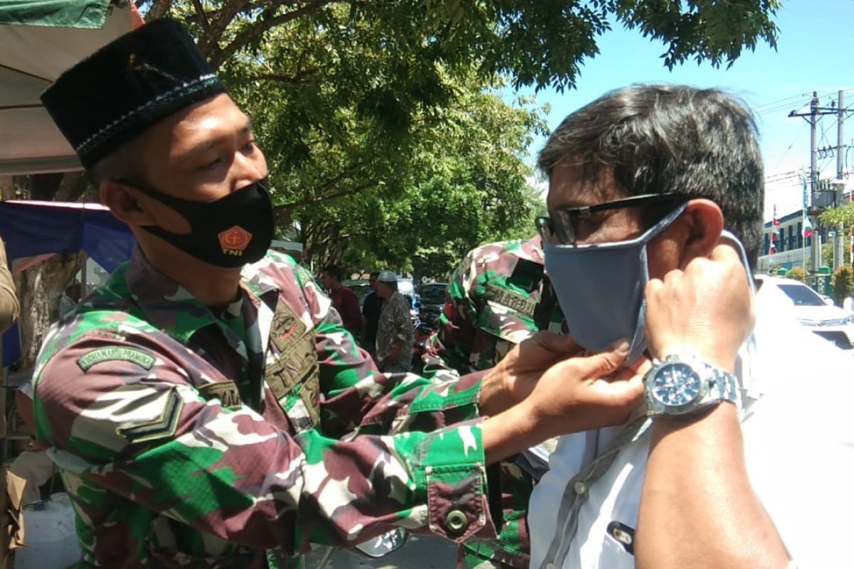 Cegah COVID-19, TNI gencarkan penggunaan masker di Aceh