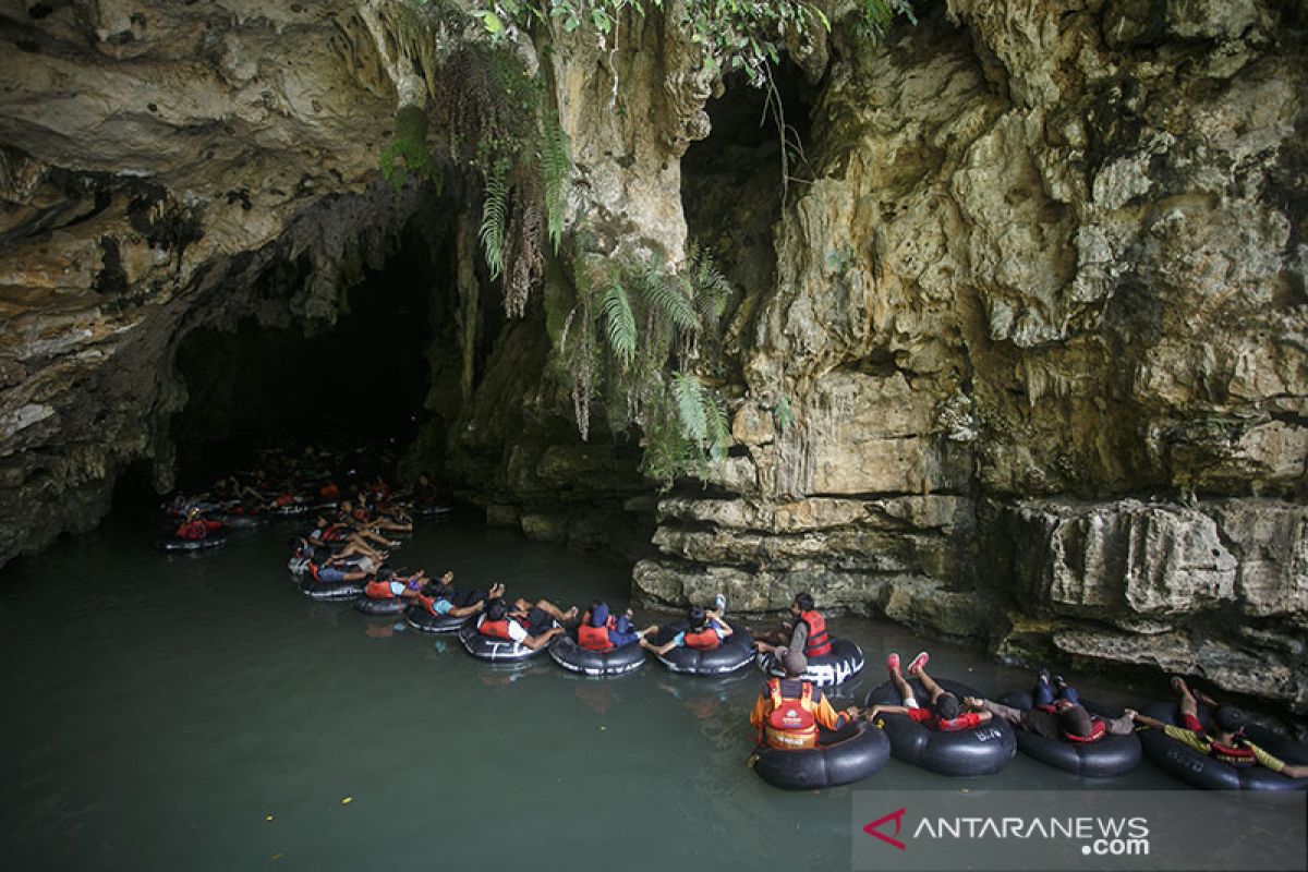 Dispar Gunung Kidul belum dapat membuka objek wisata Gua Pindul