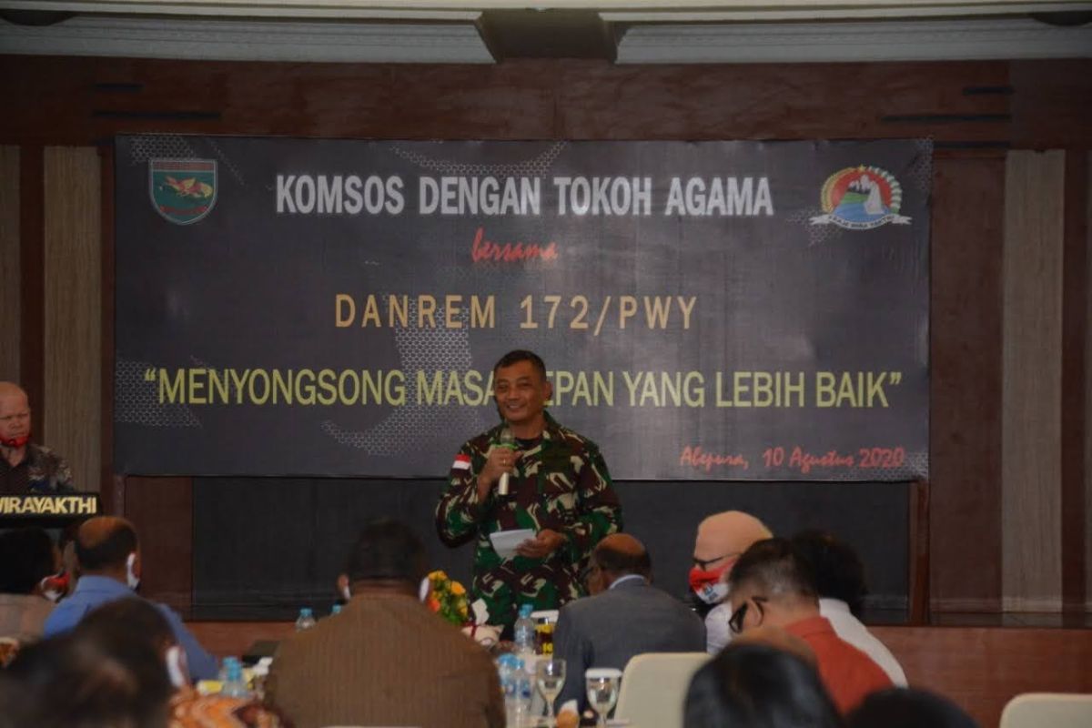 Danrem 172/PWY gelar pertemuan dengan tokoh gereja untuk wujudkan Papua tanah Damai