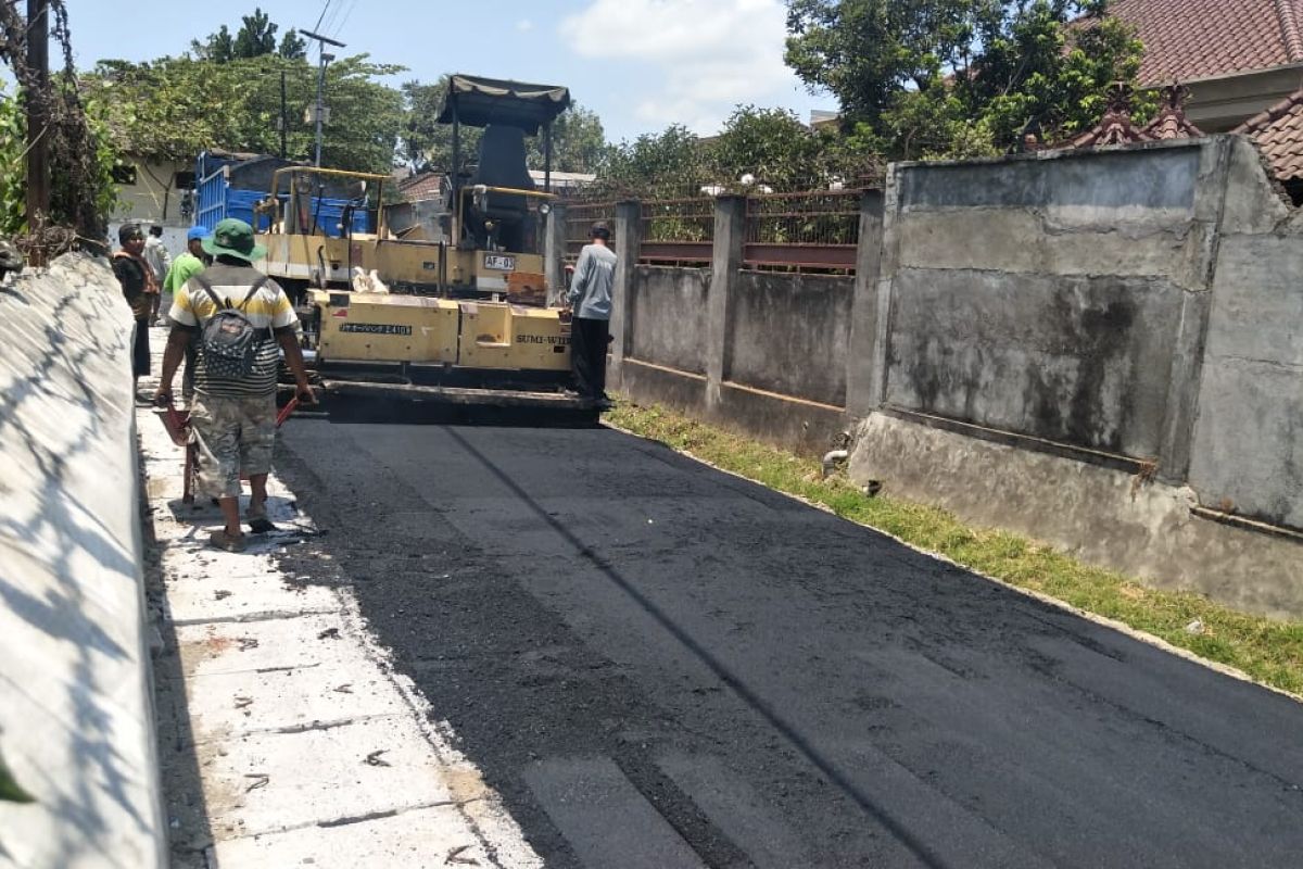 Proyek peningkatan kualitas jalan Kota Mataram Rp2,3 miliar segera dimulai